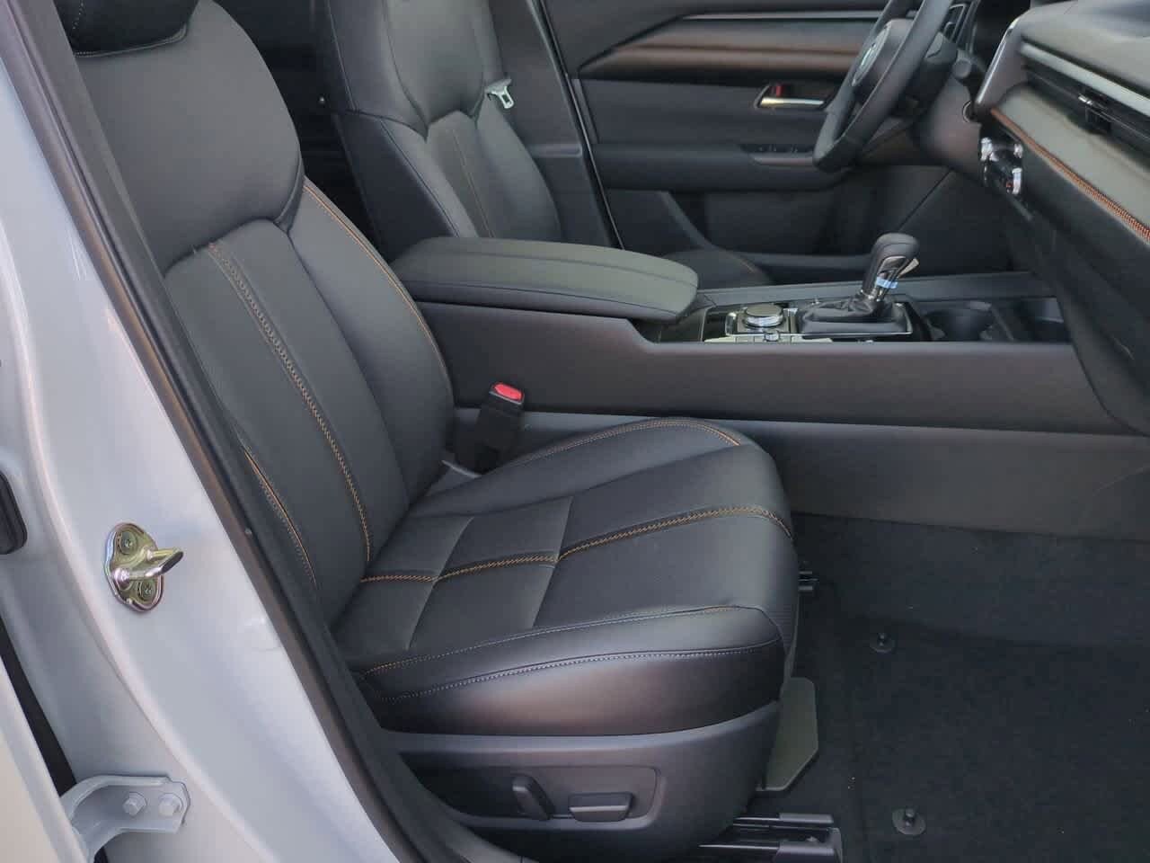 Thumbnail: 2025 Mazda CX-50 - 21