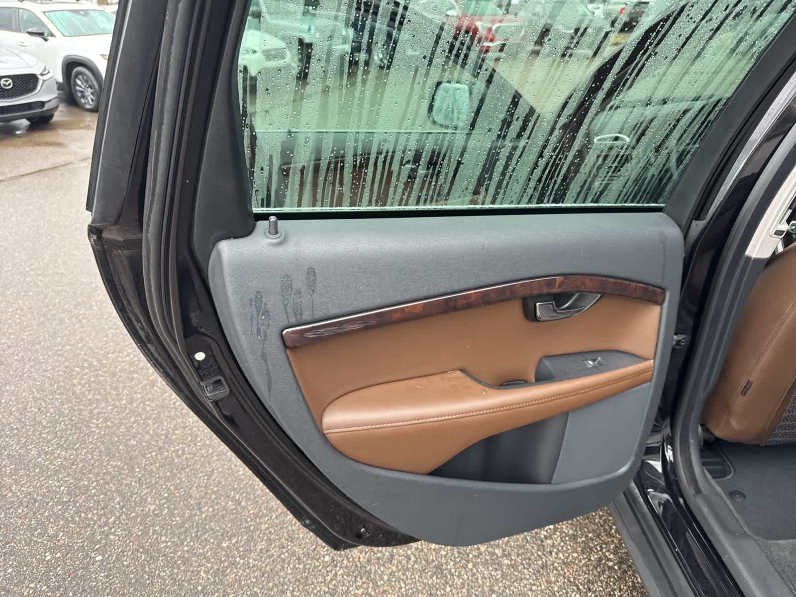 Thumbnail: 2016 Volvo XC70 - 17