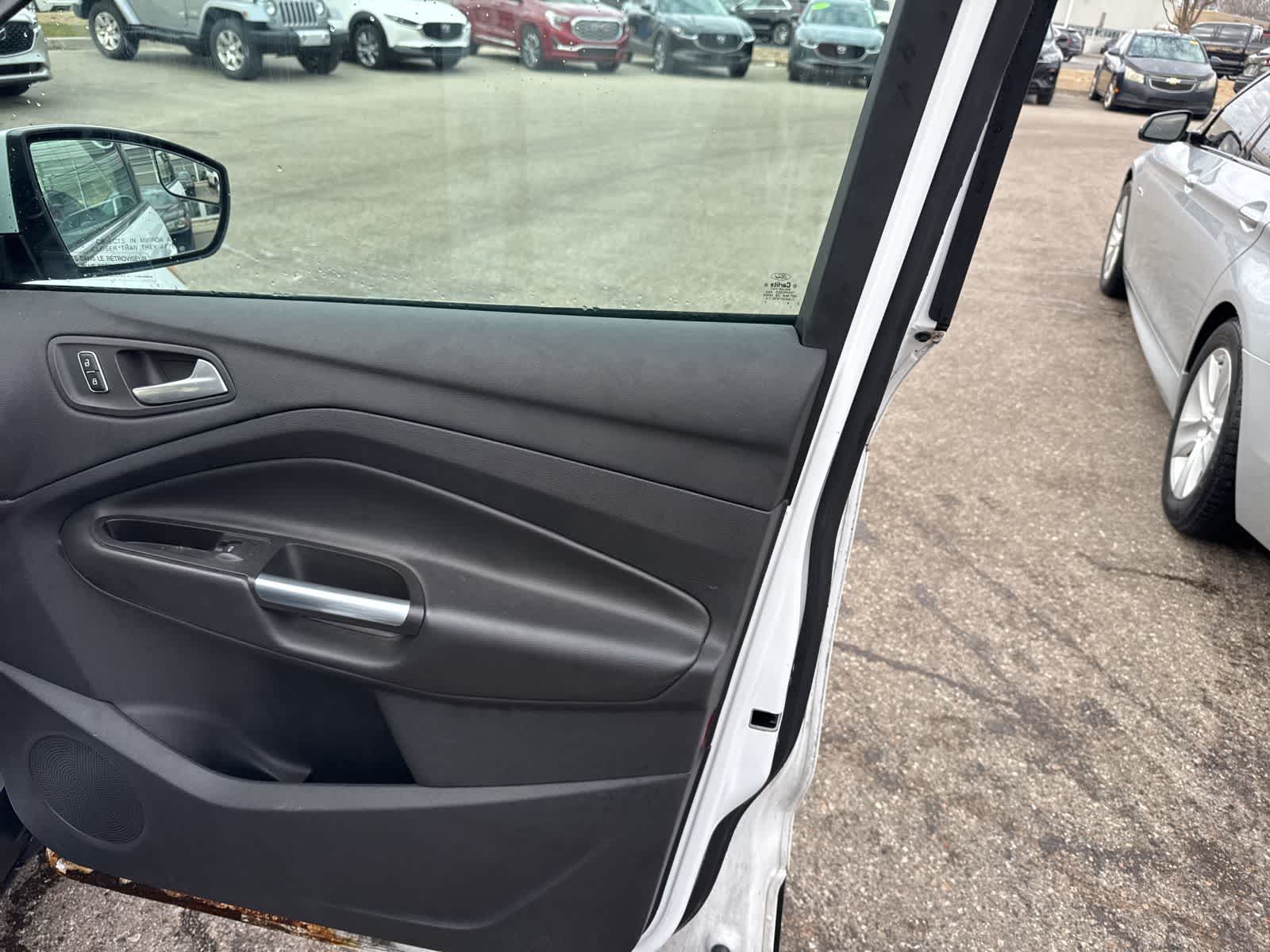 Thumbnail: 2014 Ford Escape - 25