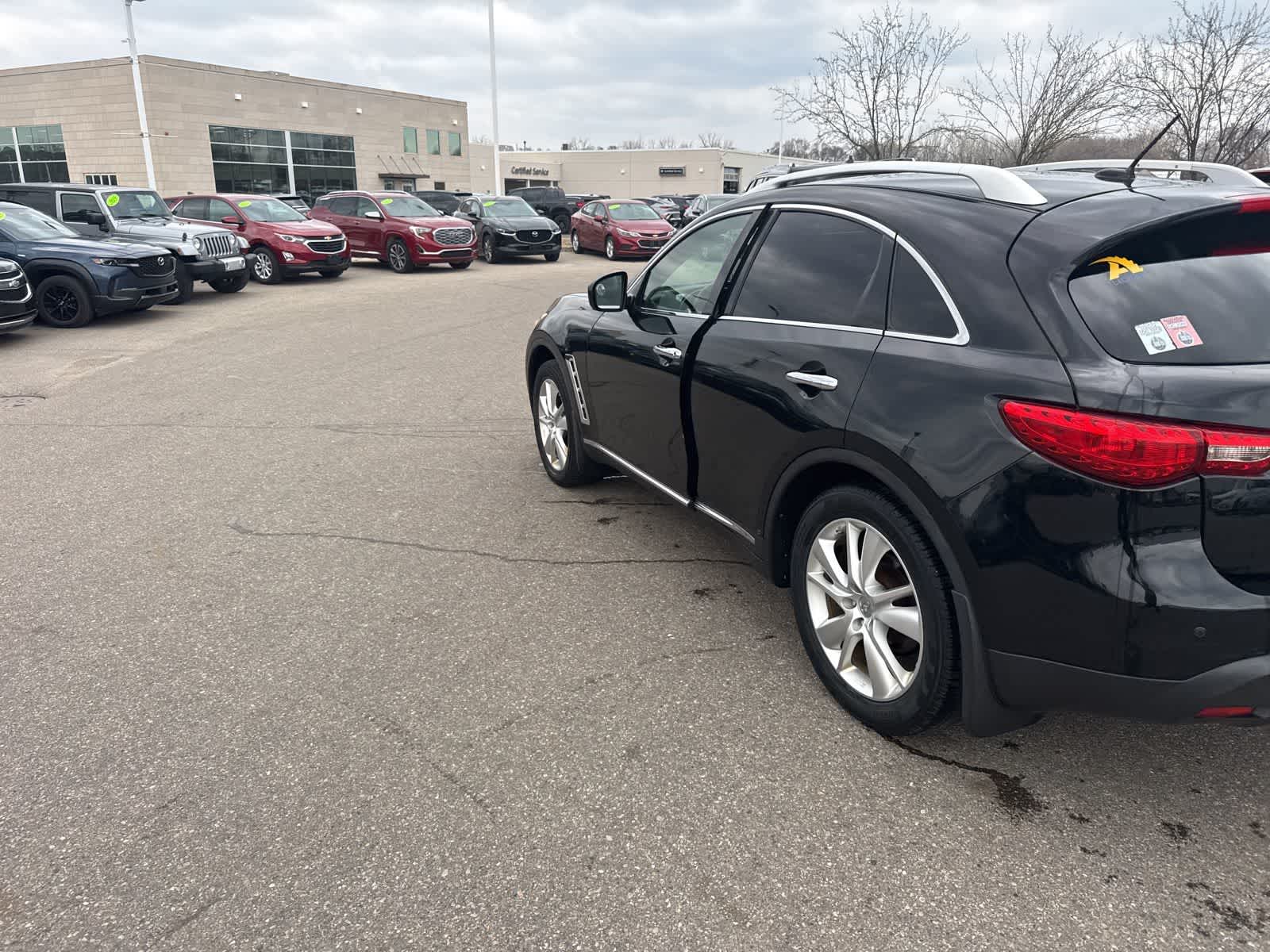 Thumbnail: 2012 INFINITI FX35 - 6