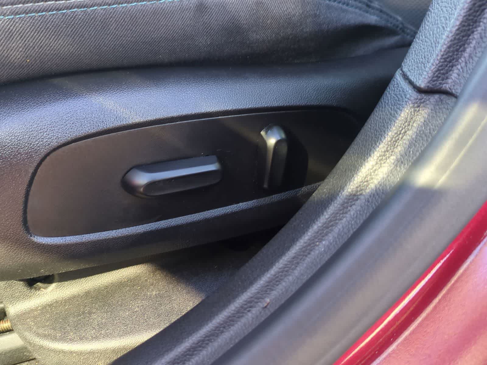 Thumbnail: 2017 Chevrolet Cruze - 16