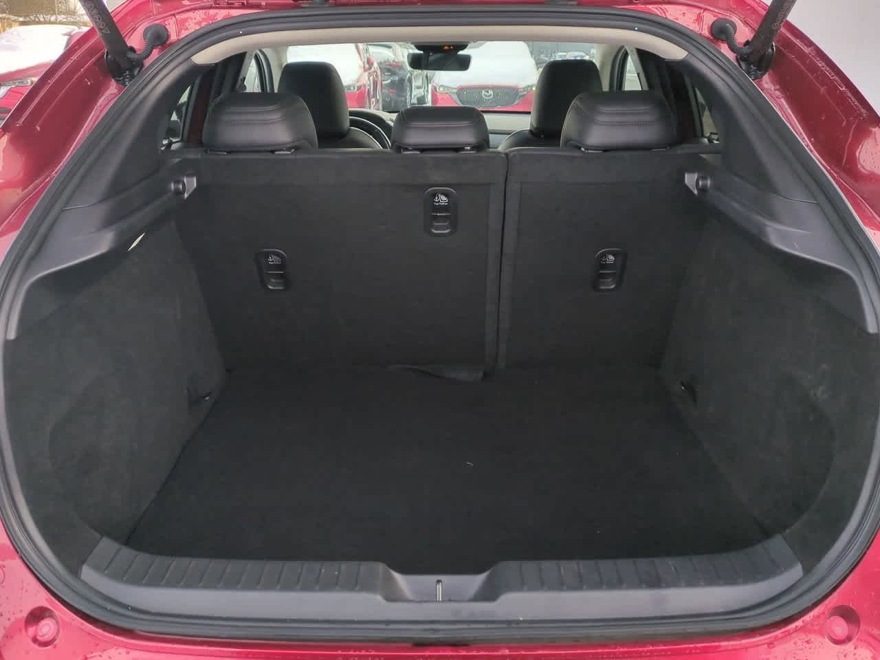 Thumbnail: 2022 Mazda CX-30 - 35