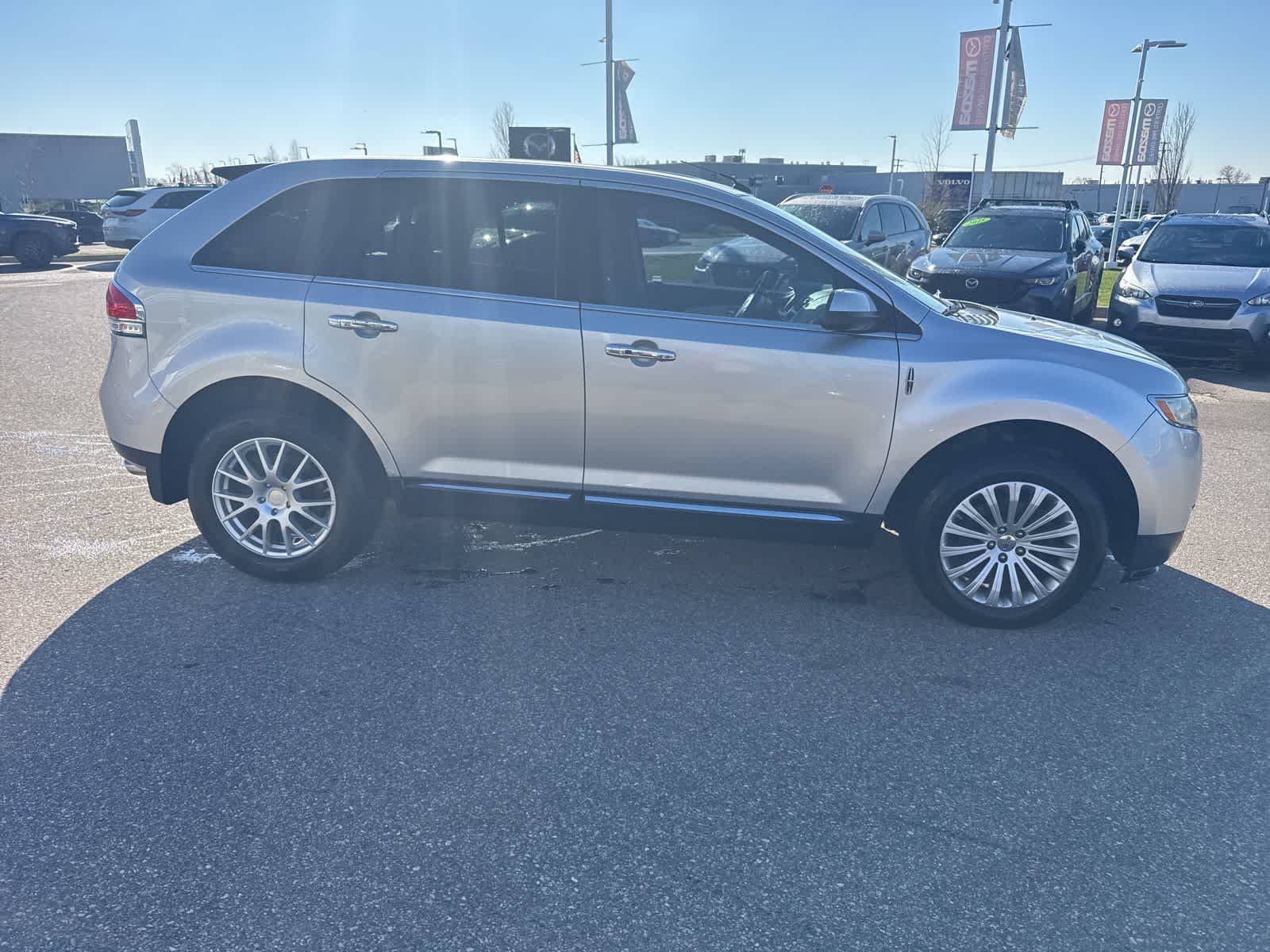 Thumbnail: 2011 Lincoln MKX - 4