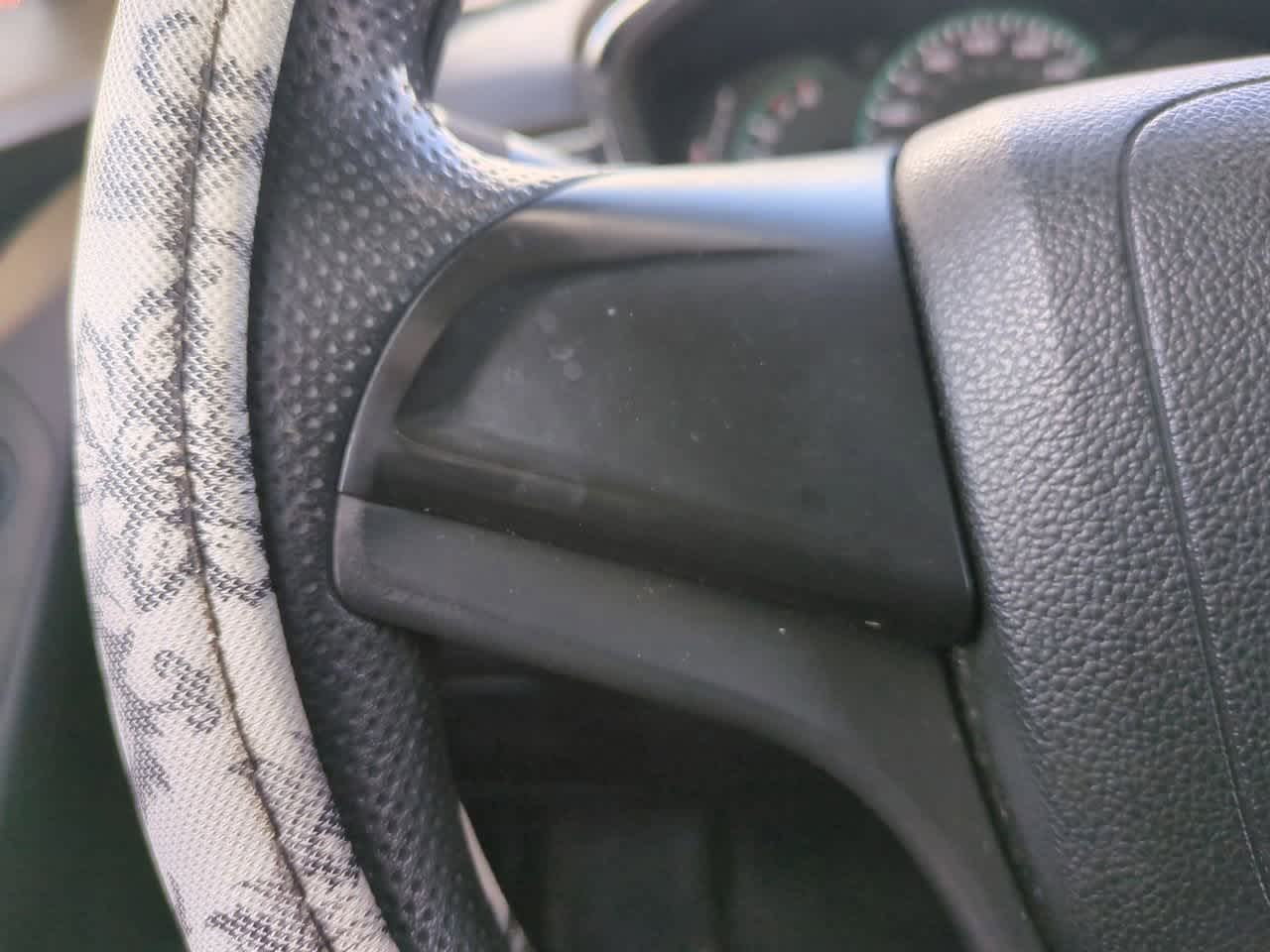 Thumbnail: 2017 Chevrolet Trax - 22