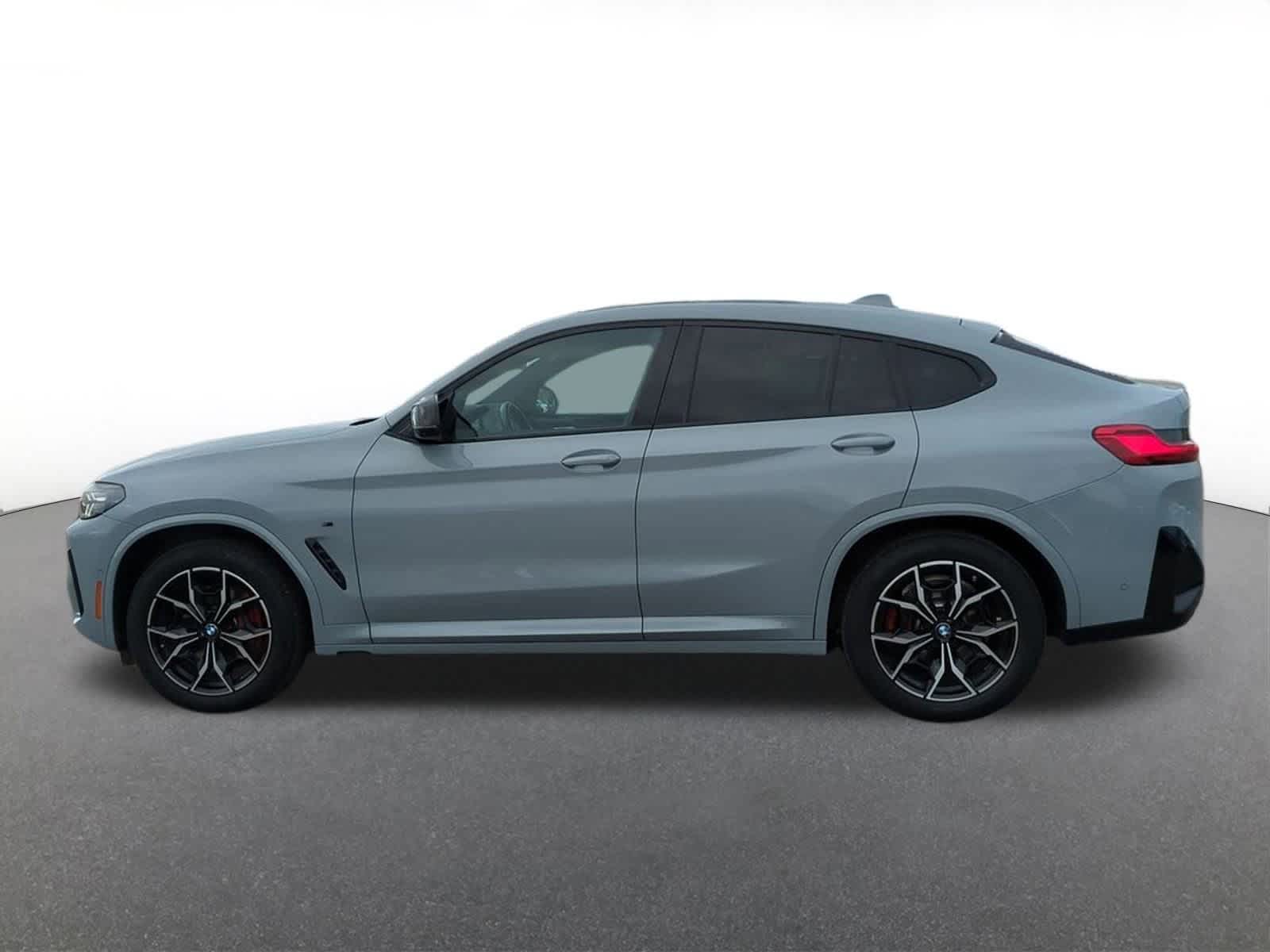 Thumbnail: 2024 BMW X4 - 3