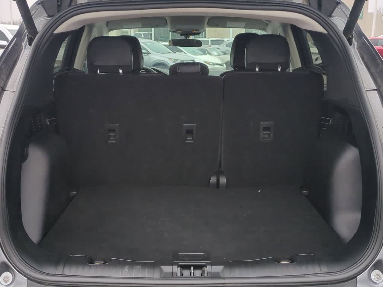 Thumbnail: 2022 Ford Escape - 32