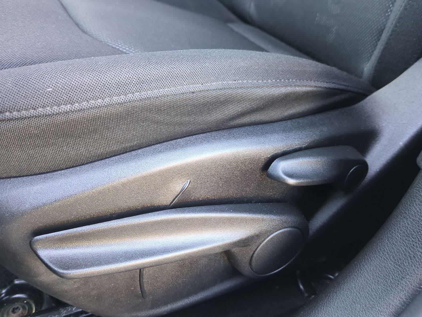 Thumbnail: 2017 Jeep Renegade - 16