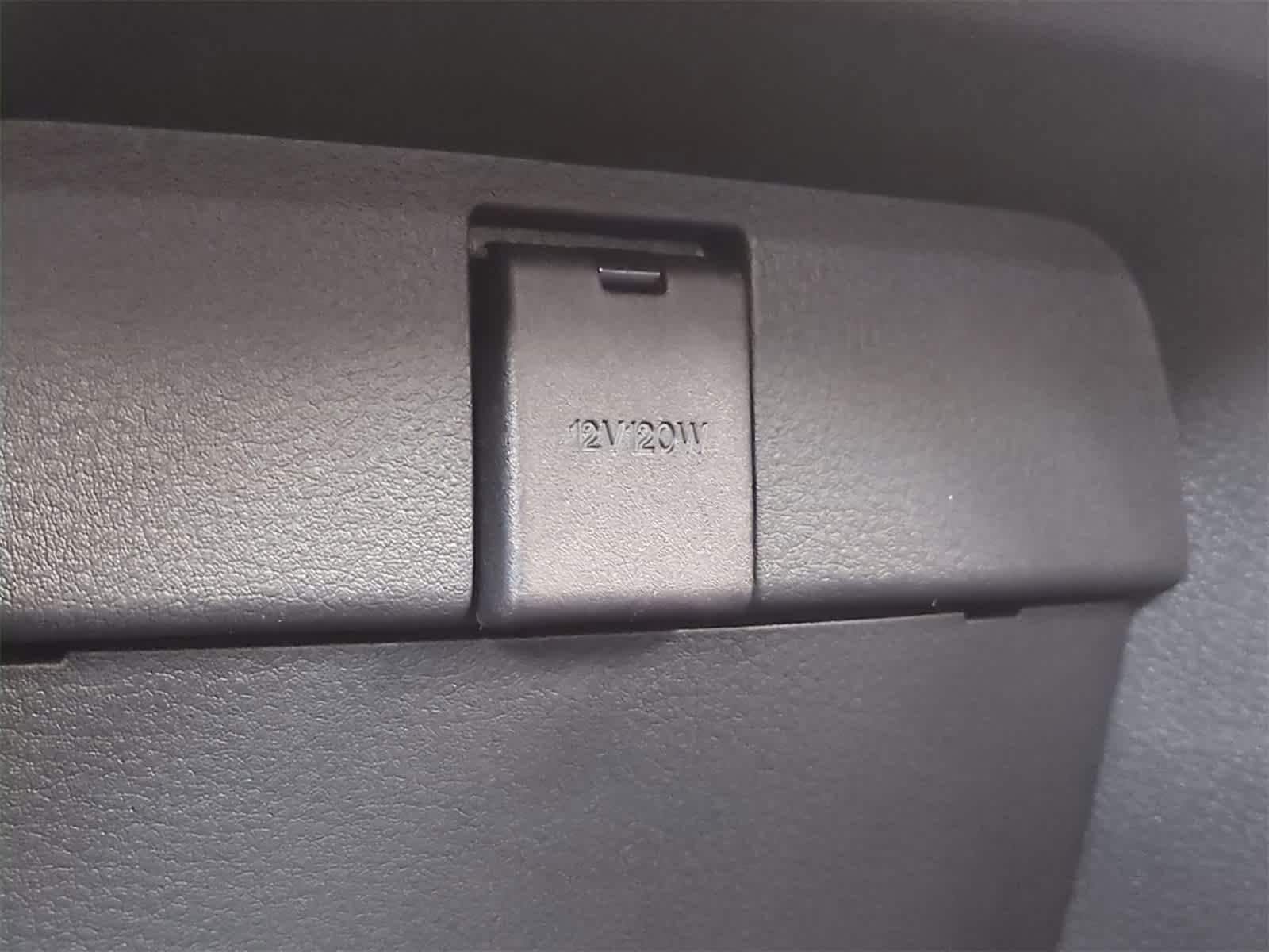 Thumbnail: 2026 Mazda CX-50 - 31