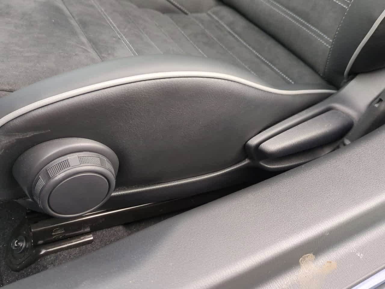 Thumbnail: 2025 Mazda MX-5 Miata - 16