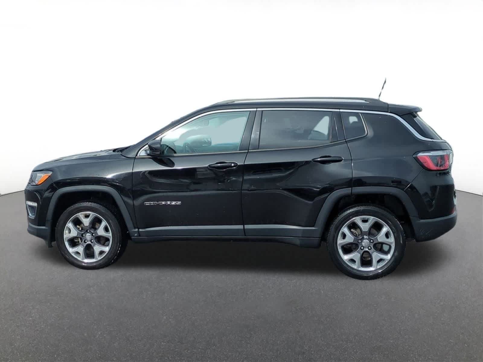 Thumbnail: 2020 Jeep Compass - 3