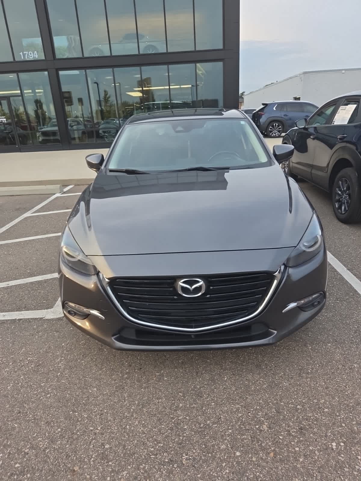 Thumbnail: 2017 Mazda Mazda3 - 2
