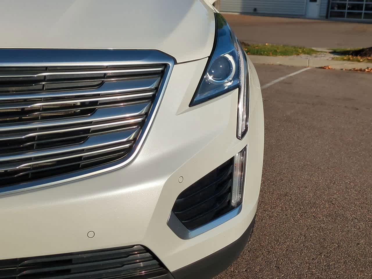Thumbnail: 2018 Cadillac XT5 - 10