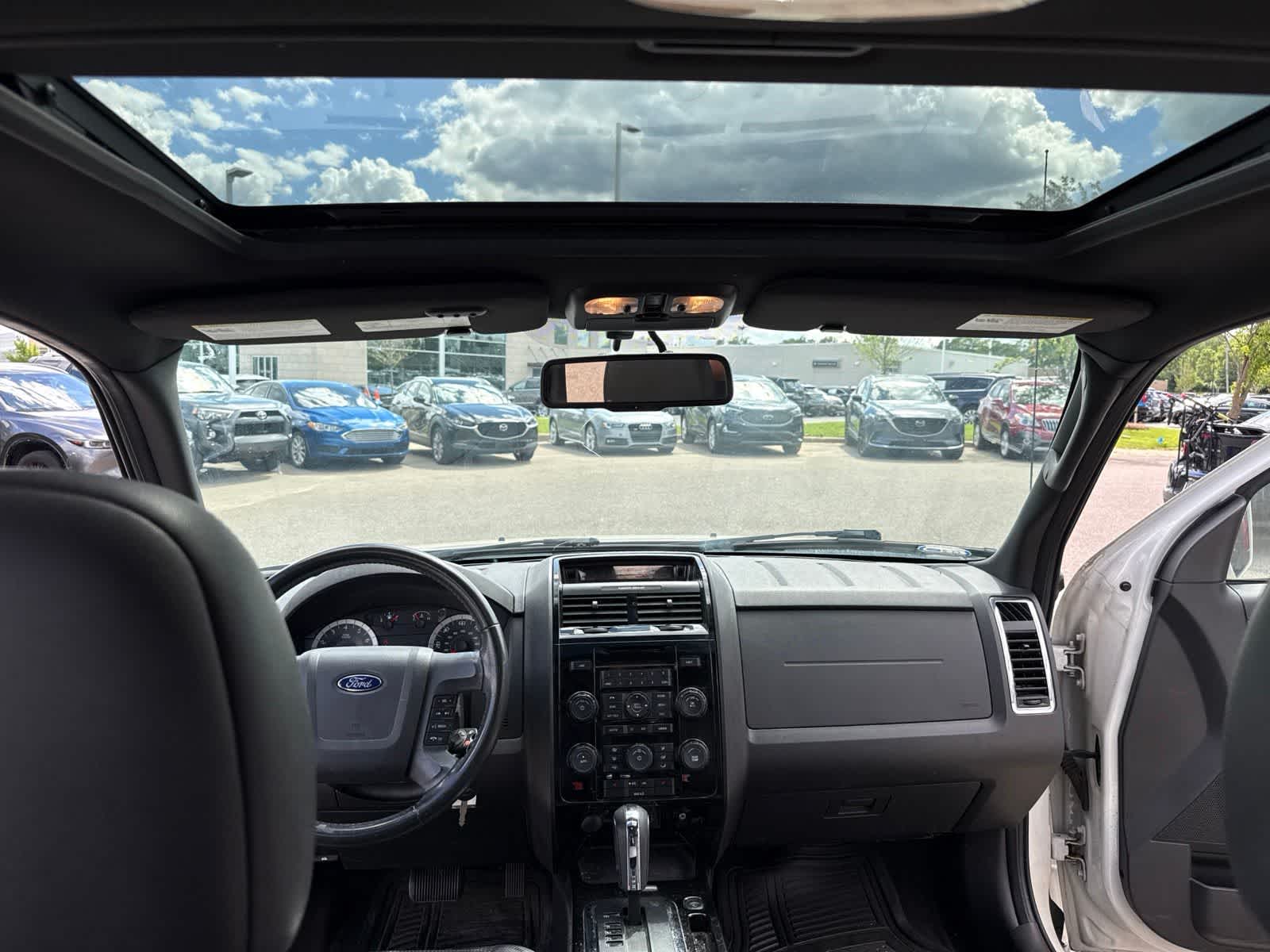 Thumbnail: 2010 Ford Escape - 19