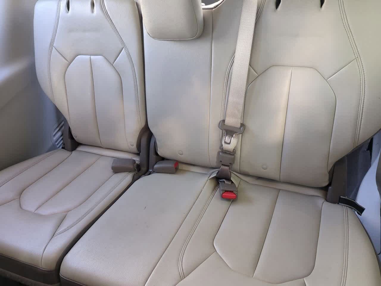 Thumbnail: 2017 Chrysler Pacifica - 20