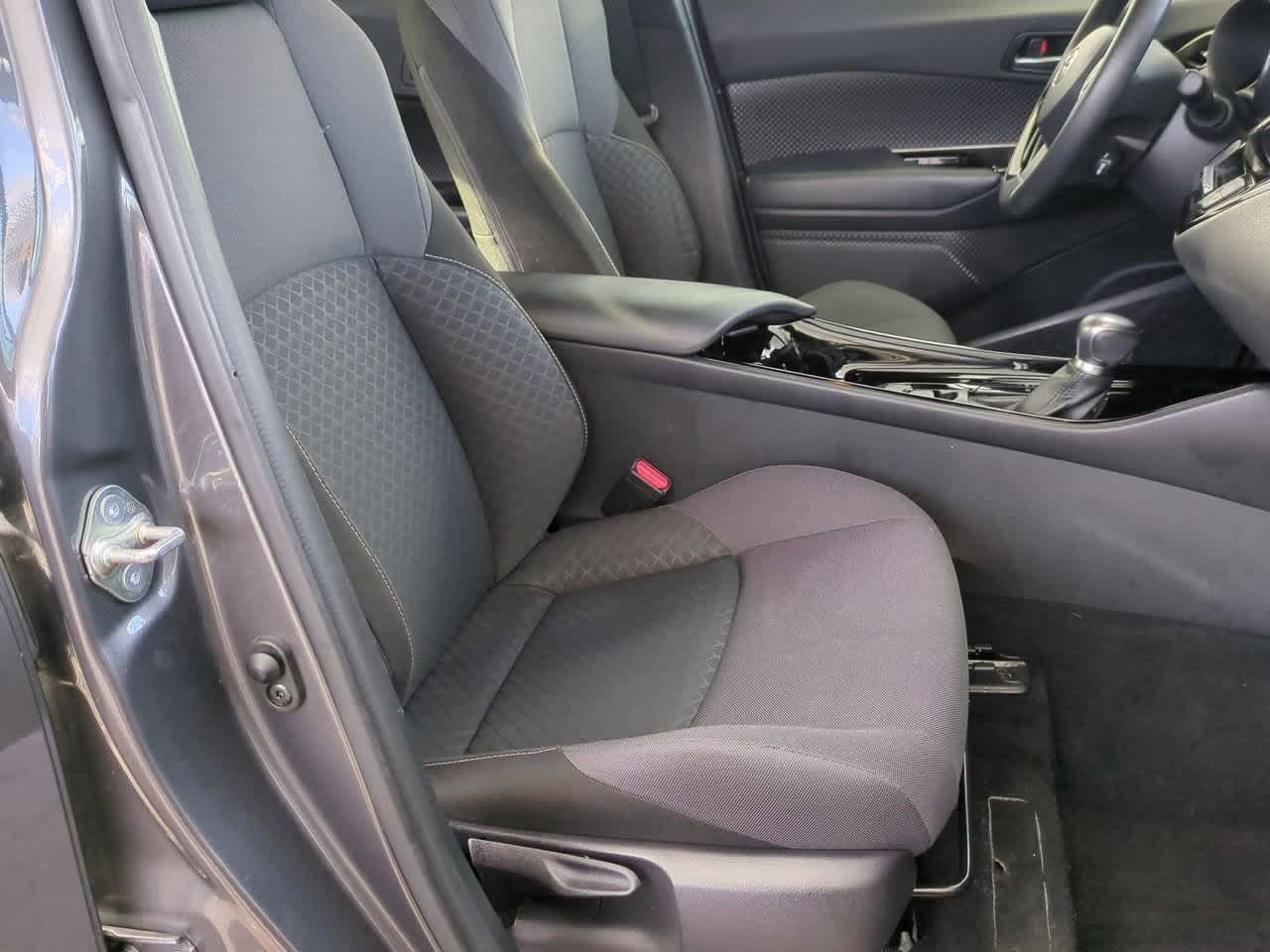 Thumbnail: 2021 Toyota C-HR - 20