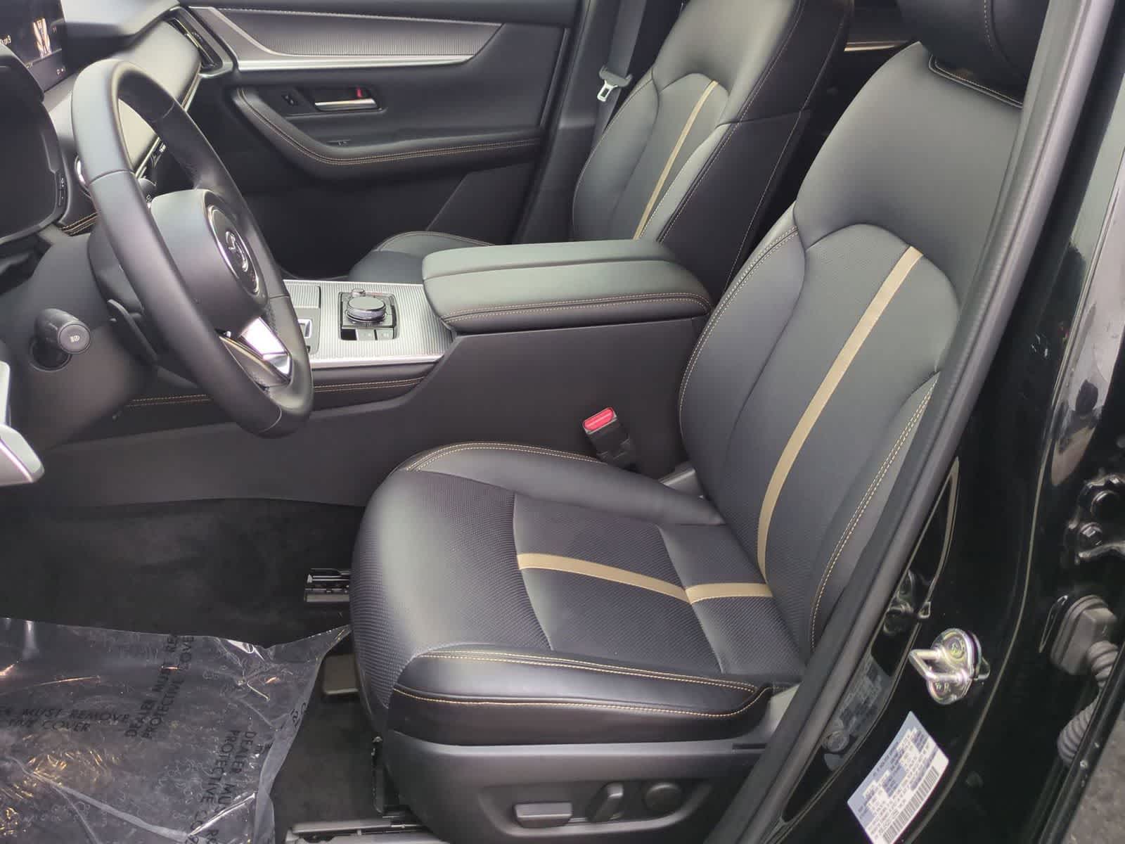 Thumbnail: 2025 Mazda CX-70 - 15