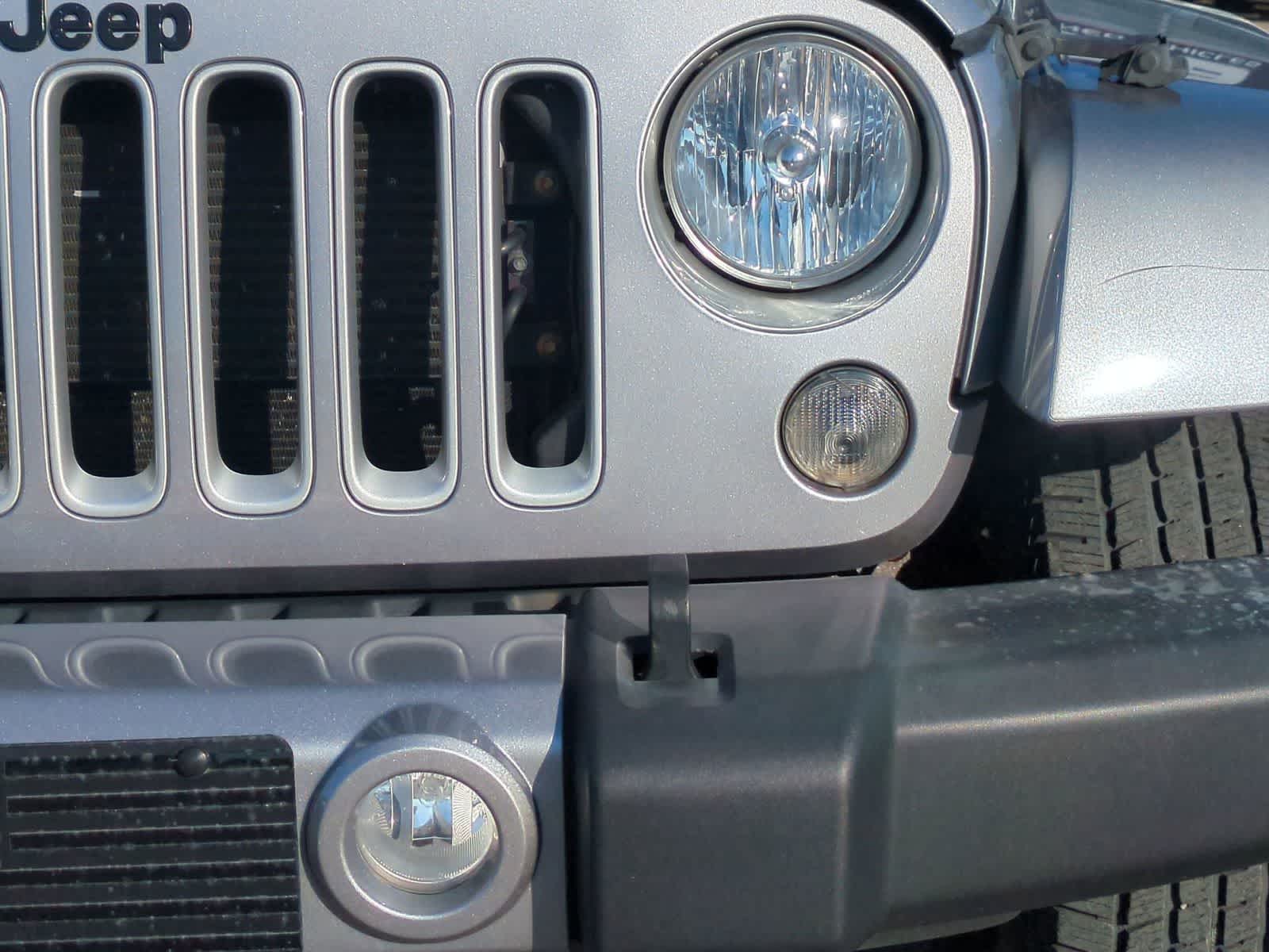 Thumbnail: 2017 Jeep Wrangler - 10
