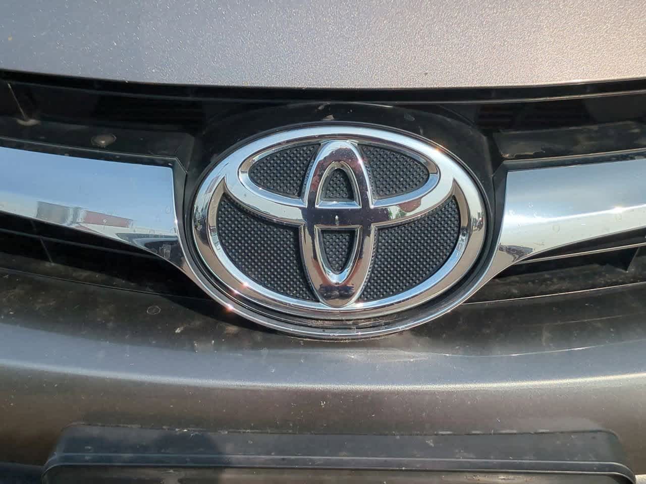 Thumbnail: 2016 Toyota Camry - 11