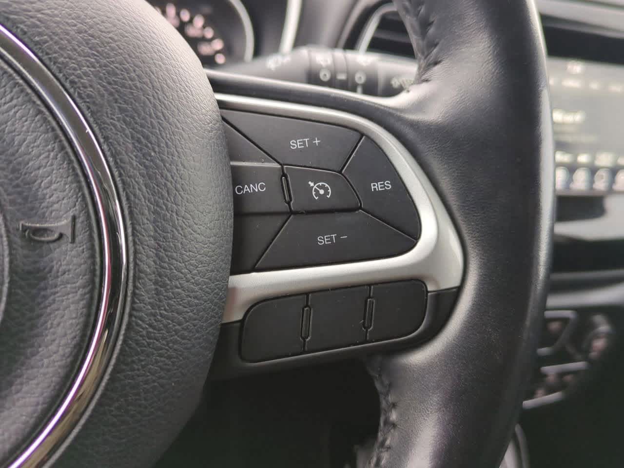 Thumbnail: 2020 Jeep Compass - 23