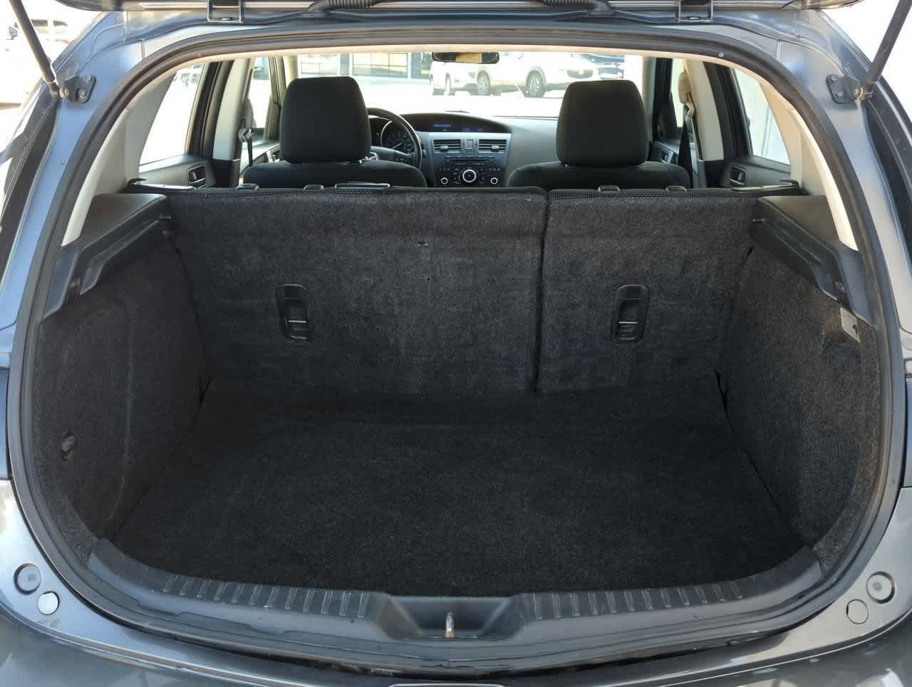 2012 Mazda Mazda3 i Touring 29