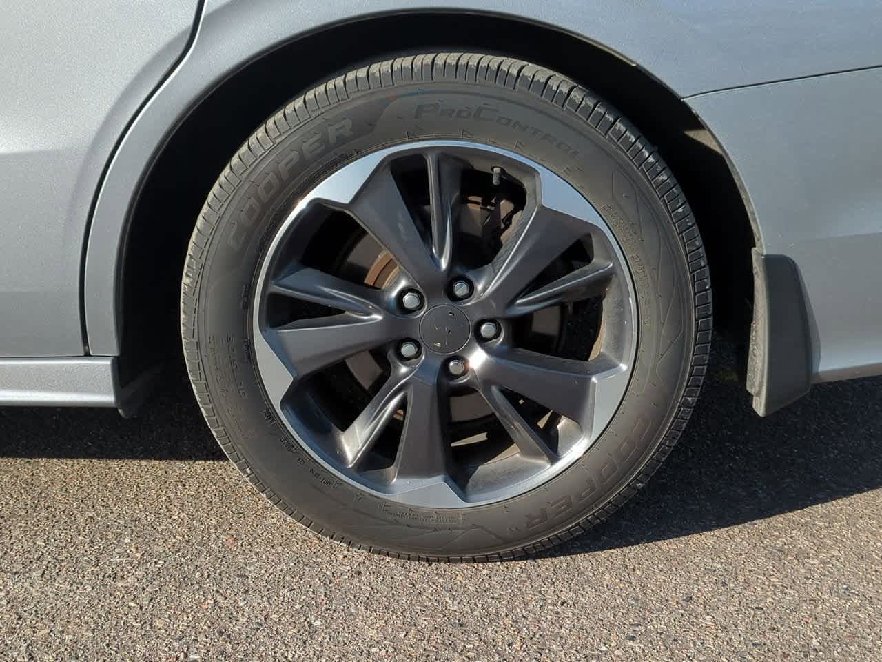 Thumbnail: 2021 Honda Odyssey - 13