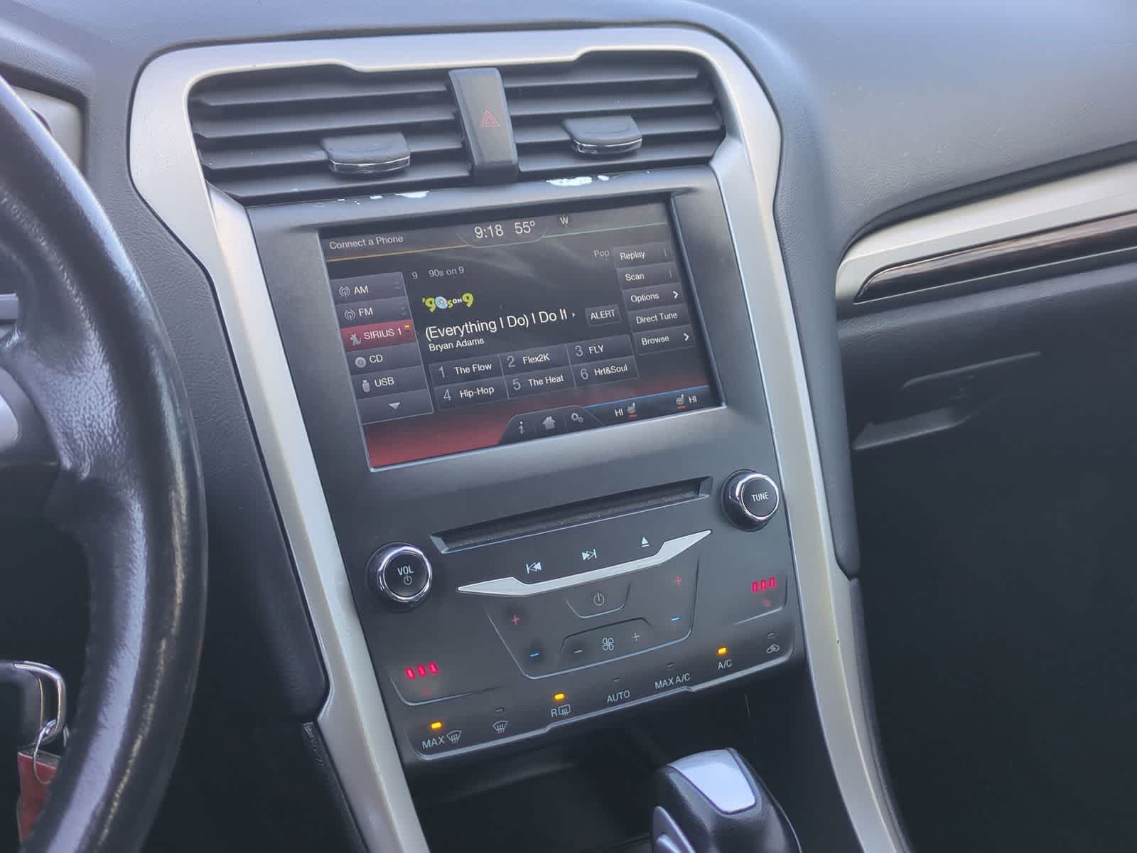 Thumbnail: 2015 Ford Fusion - 28