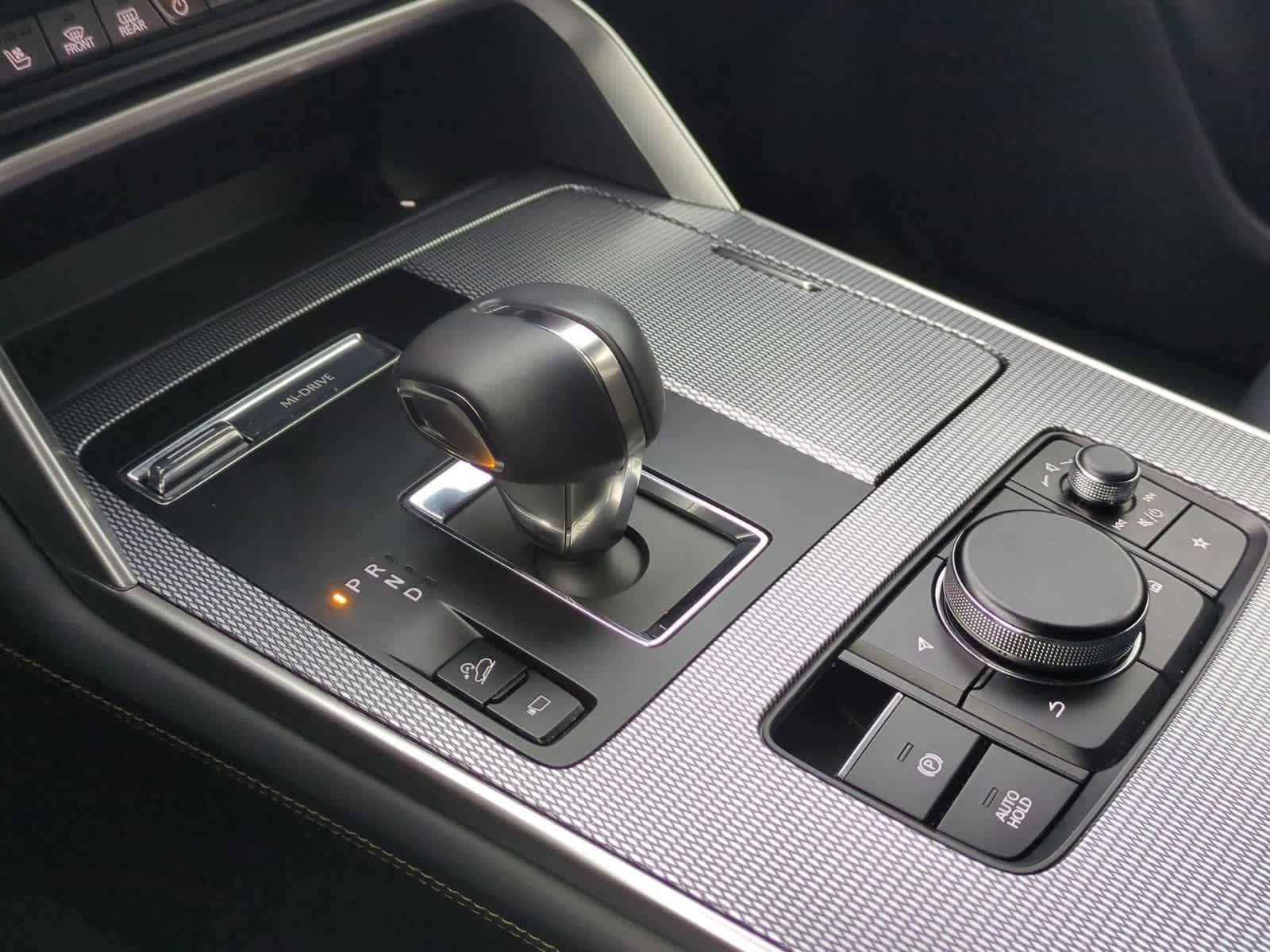 Thumbnail: 2025 Mazda CX-70 - 33