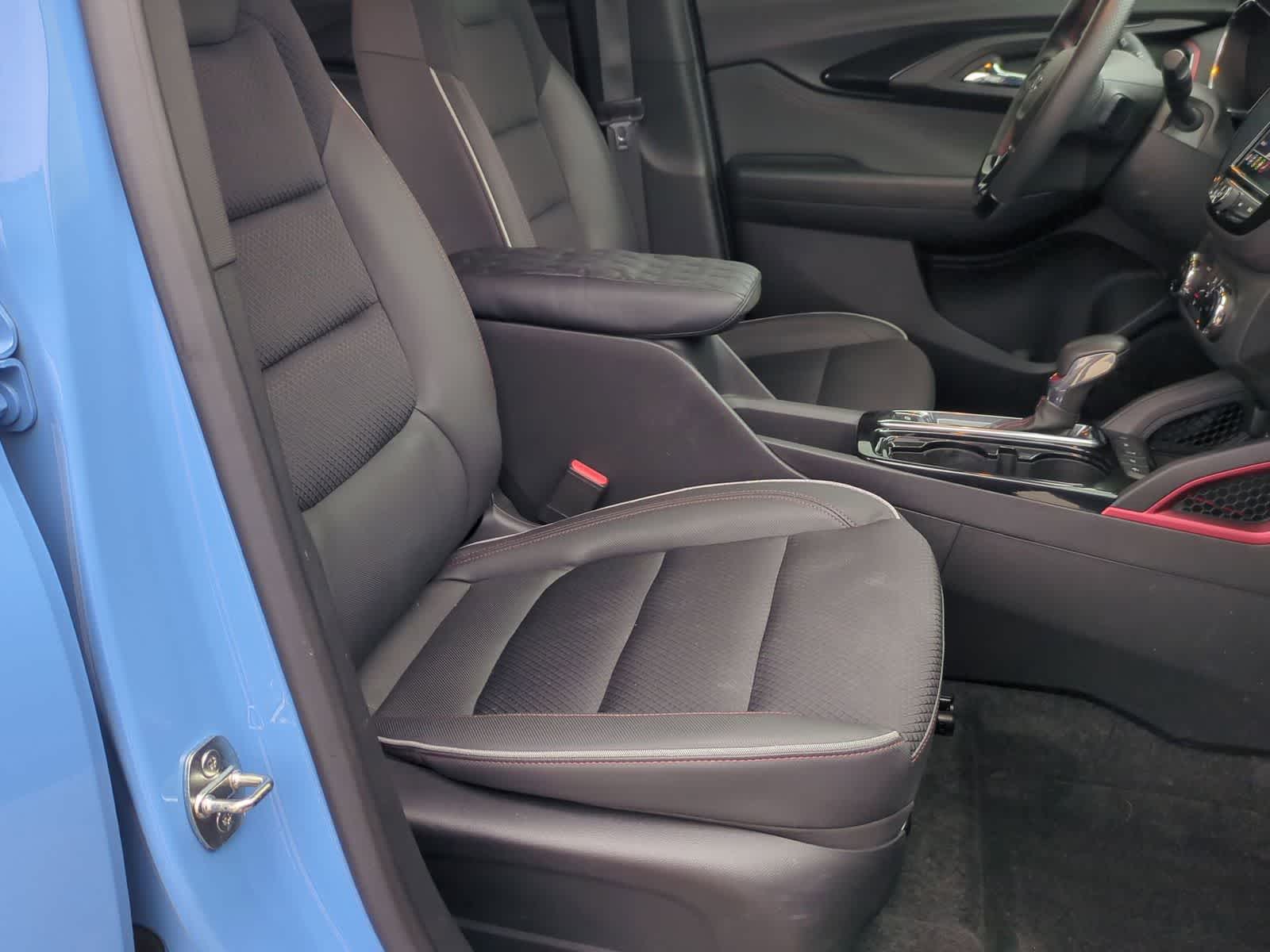 Thumbnail: 2023 Chevrolet TrailBlazer - 20