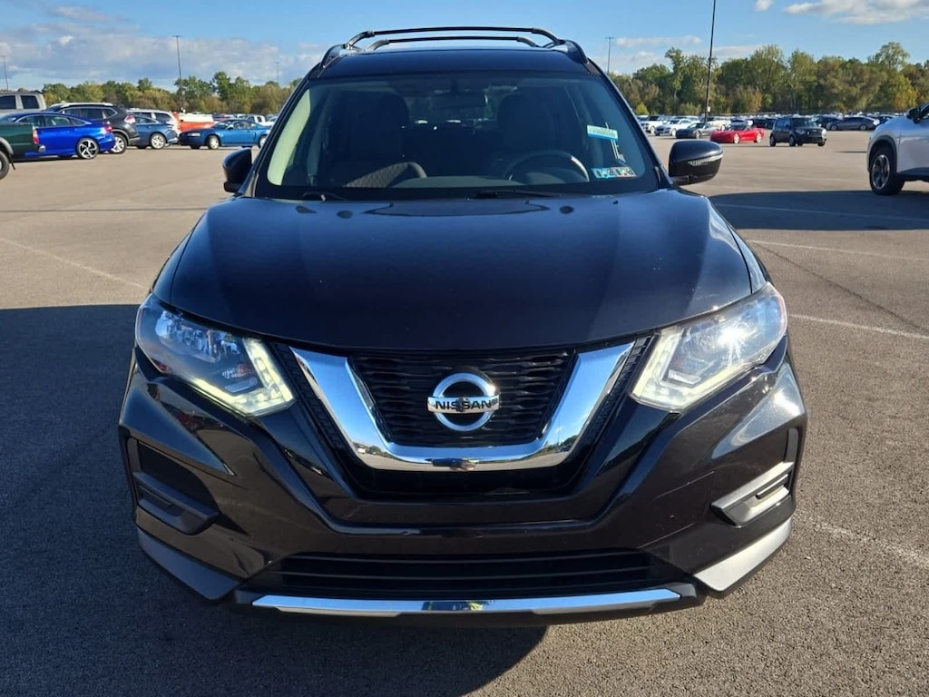Used 2017 Nissan Rogue SV SUV