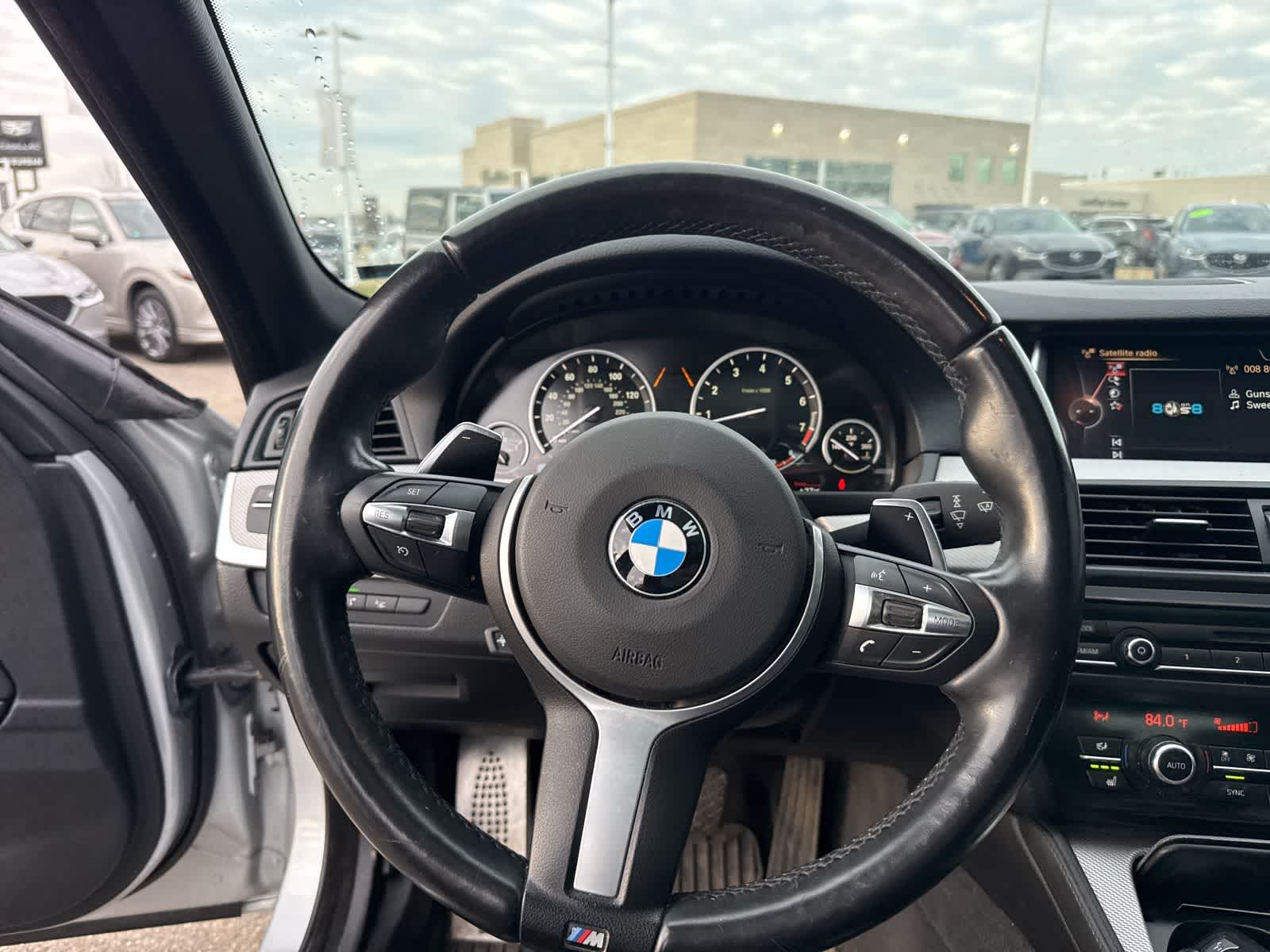 Thumbnail: 2016 BMW 5 Series - 21