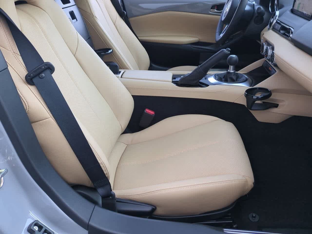 Thumbnail: 2025 Mazda MX-5 Miata - 16