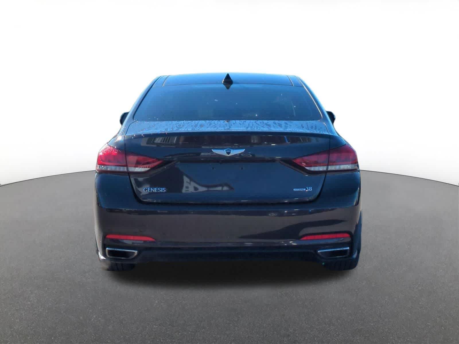 Thumbnail: 2015 Hyundai Genesis - 5