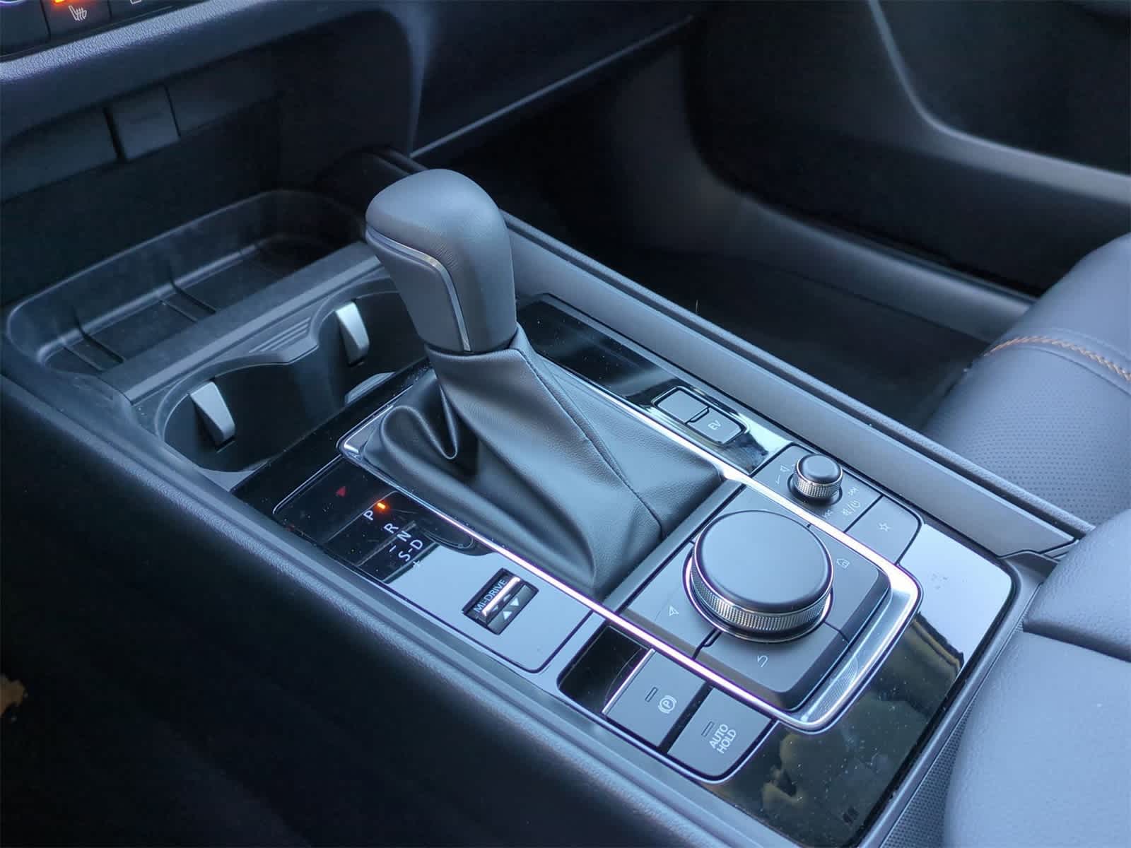 Thumbnail: 2025 Mazda CX-50 - 32