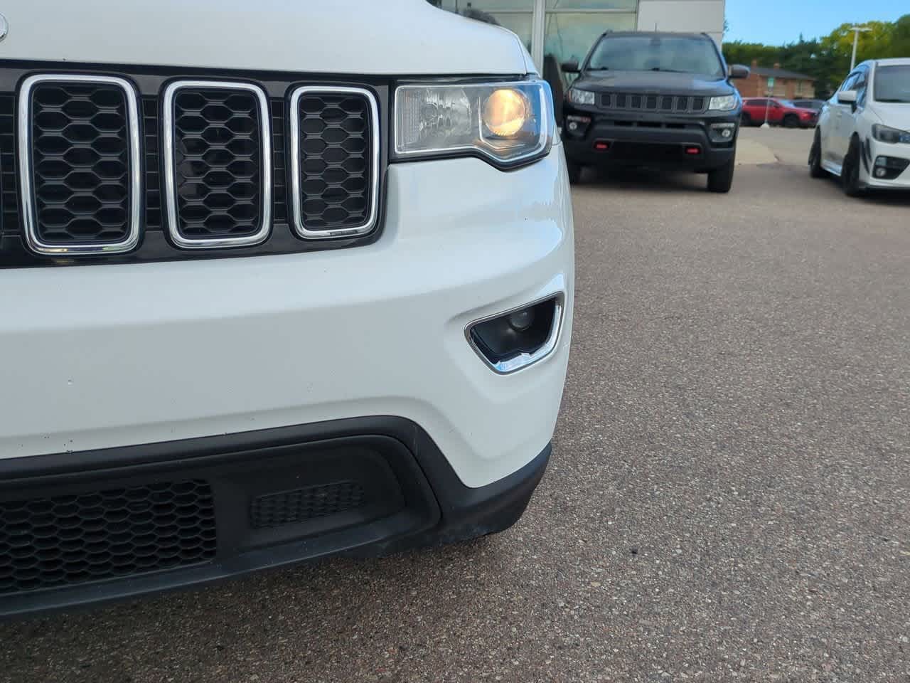 Thumbnail: 2021 Jeep Grand Cherokee - 10