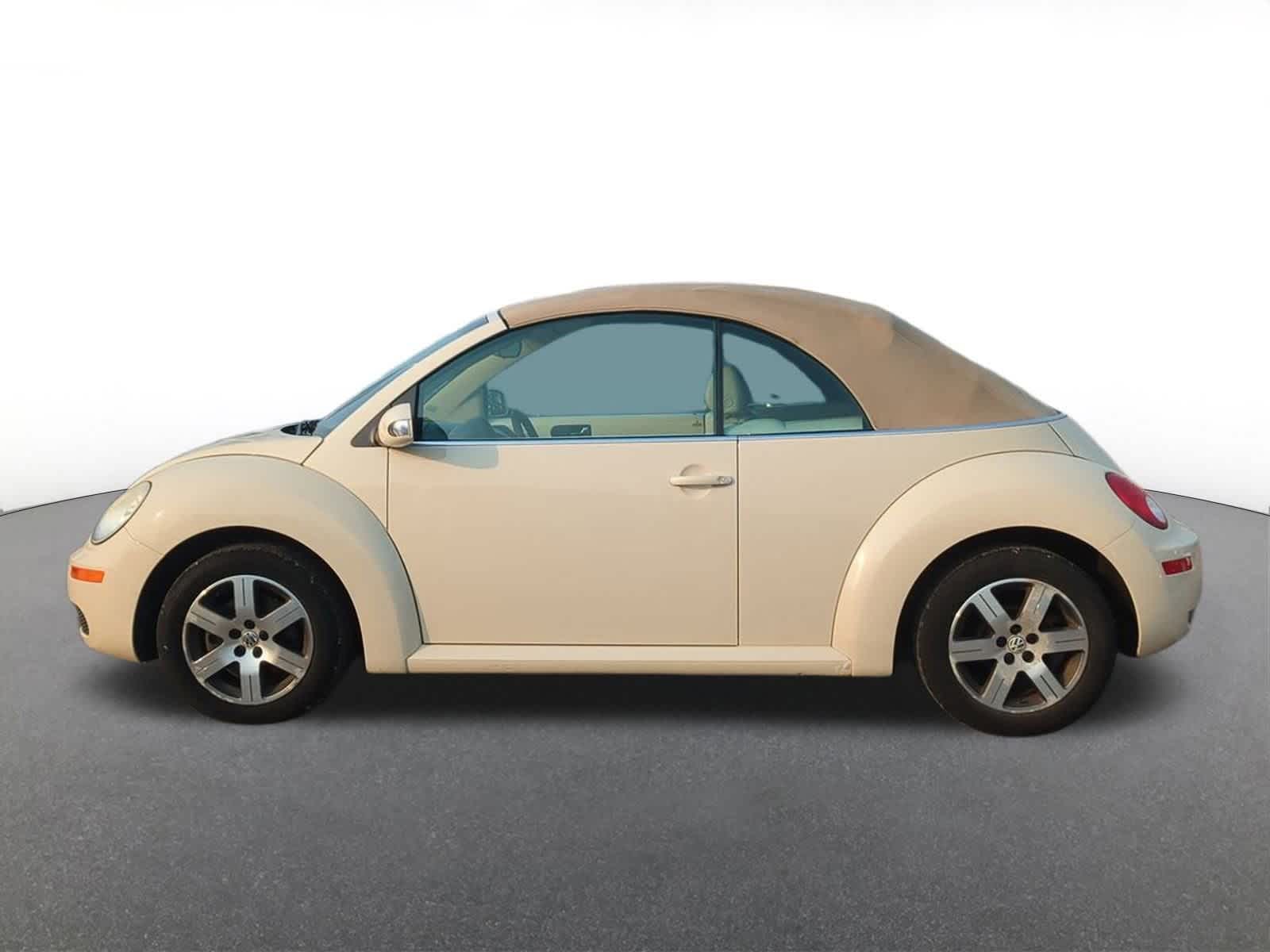 Thumbnail: 2006 Volkswagen New Beetle - 3