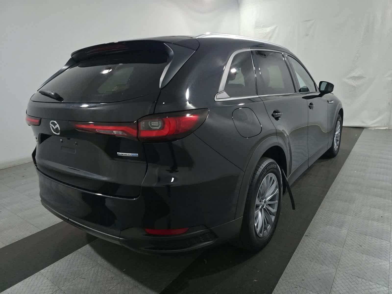 2024 Mazda CX-90 Plug-in Hybrid Preferred photo 3