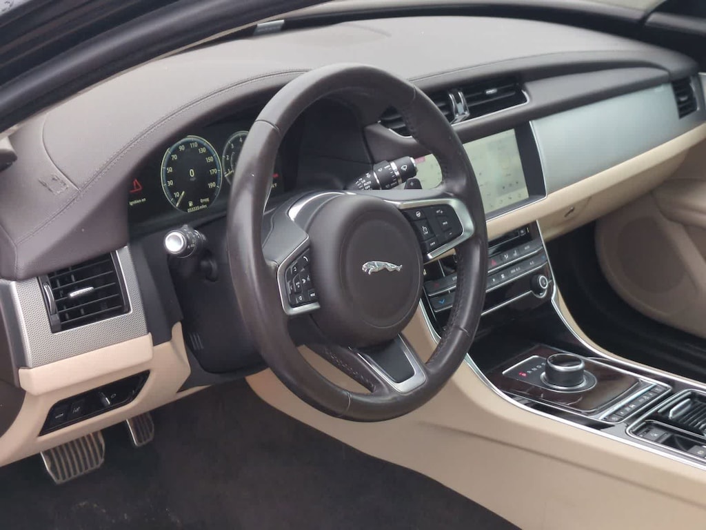 Used 2020 Jaguar XF 25t Prestige Sedan