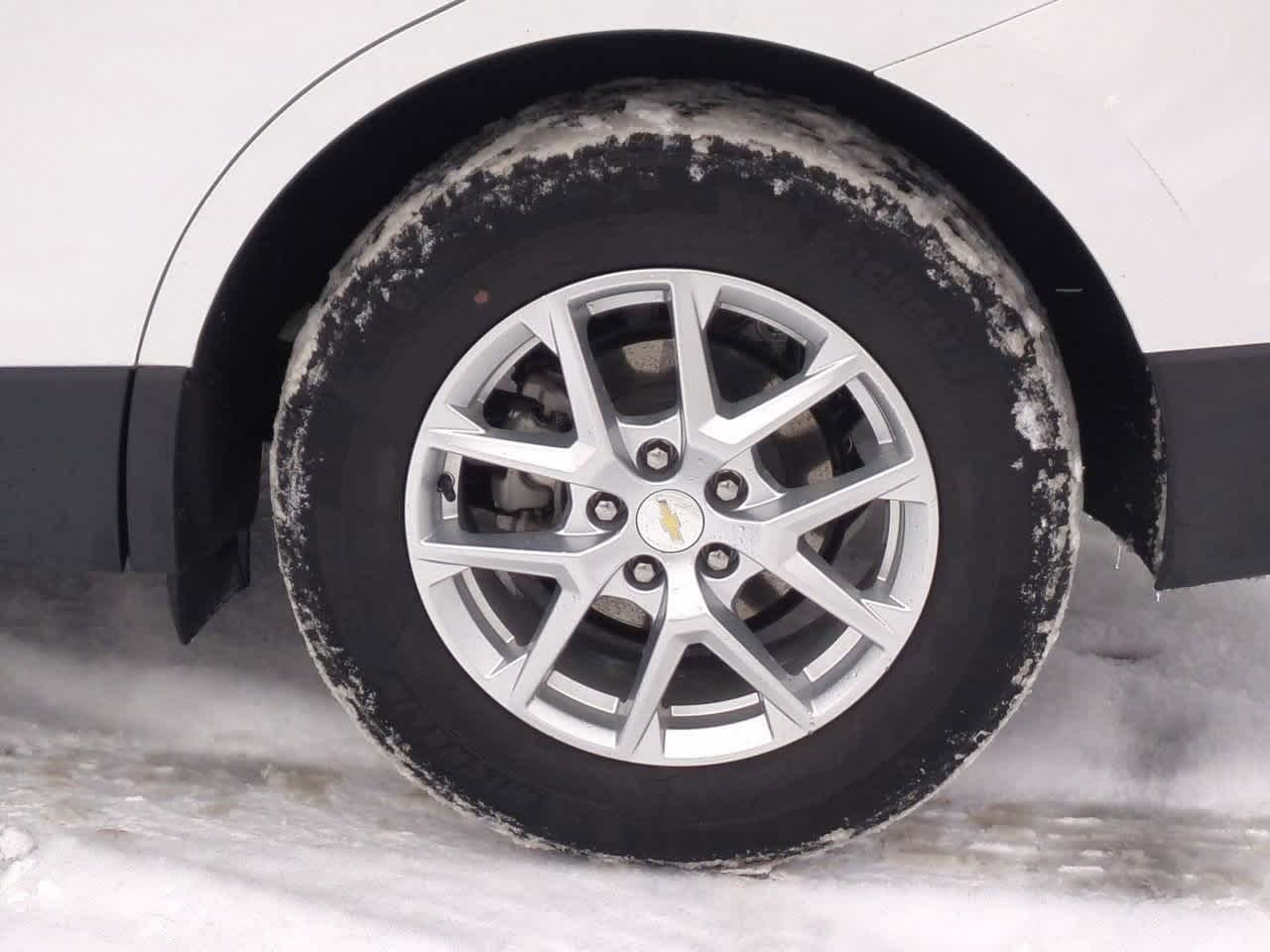 Thumbnail: 2022 Chevrolet Equinox - 13