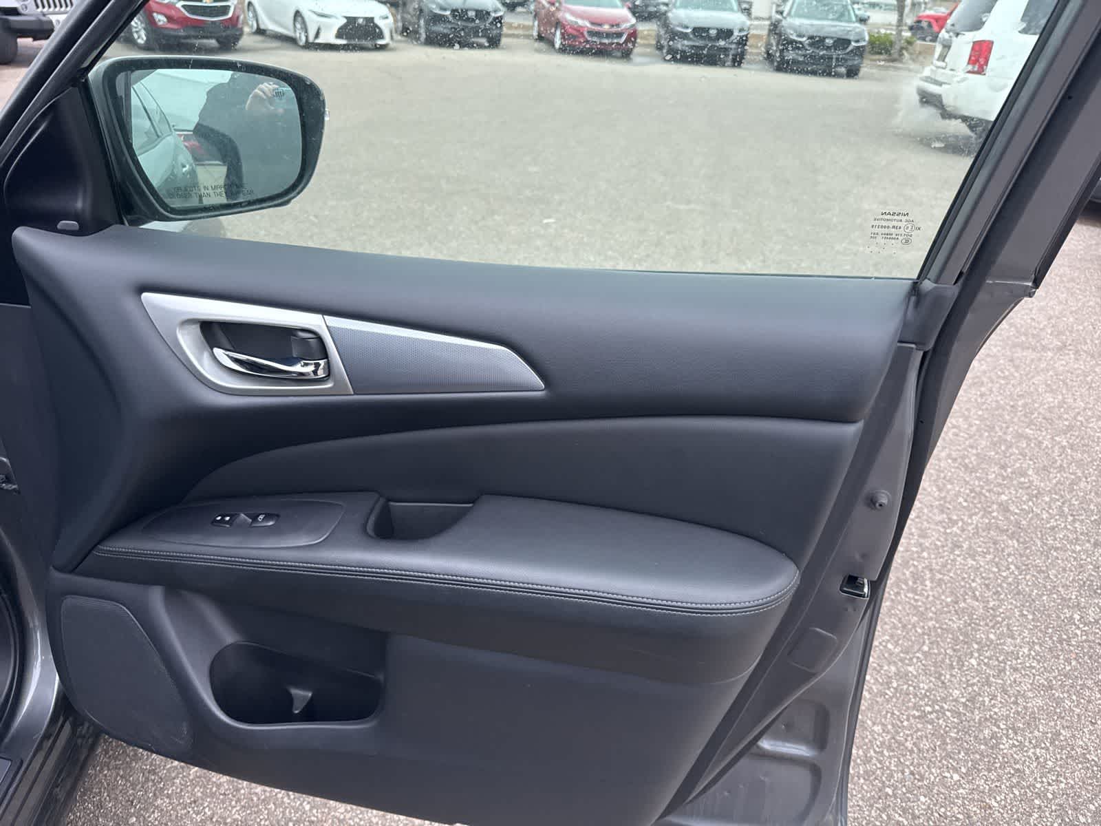 Thumbnail: 2018 Nissan Pathfinder - 27