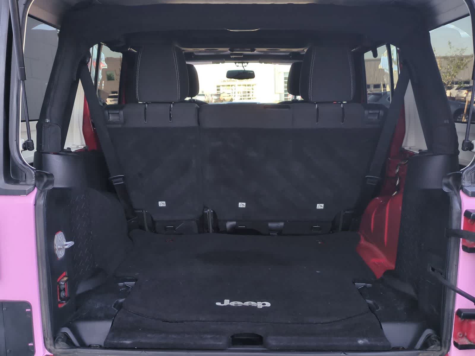 Thumbnail: 2015 Jeep Wrangler - 31
