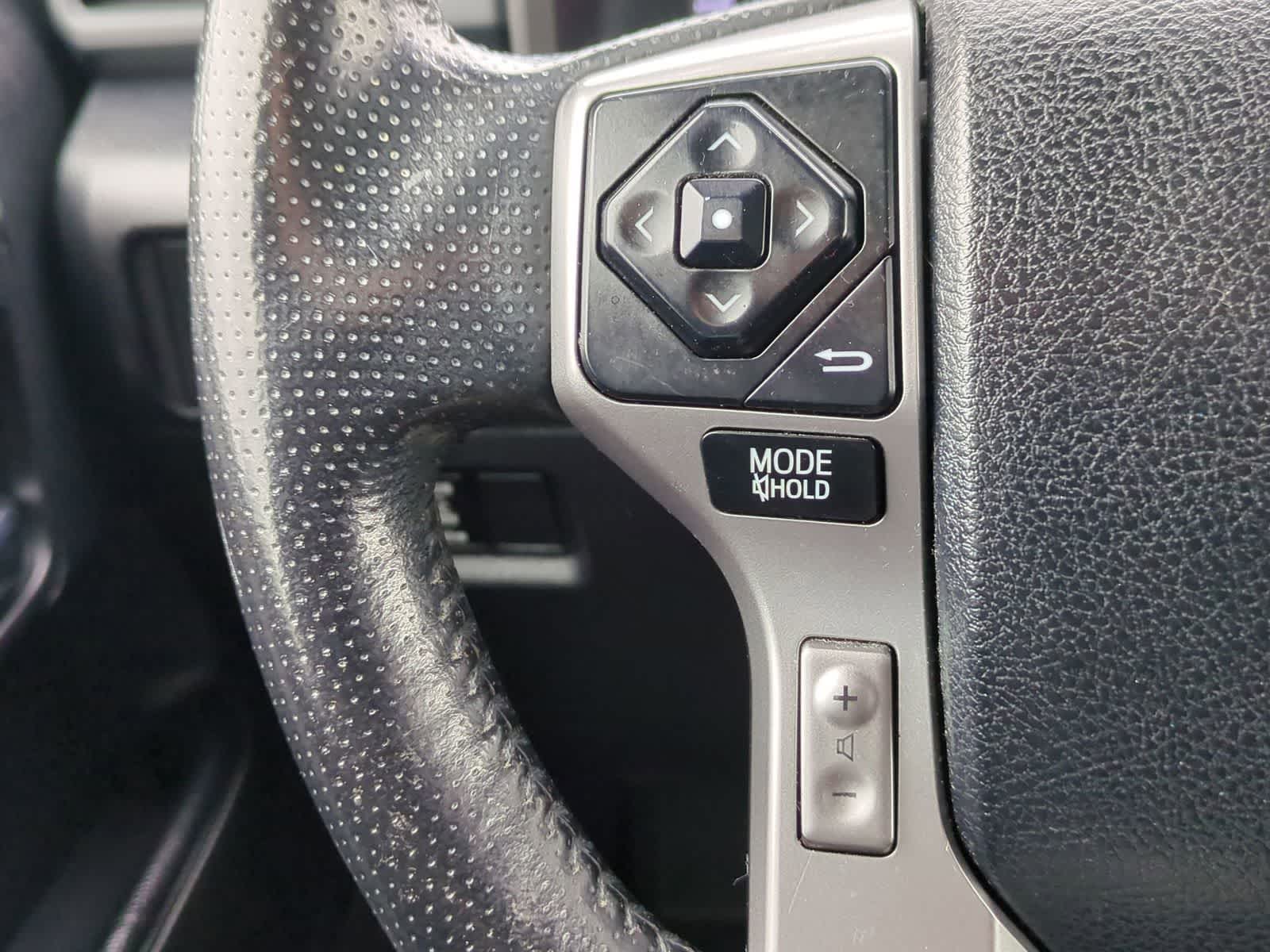 Thumbnail: 2014 Toyota 4Runner - 22