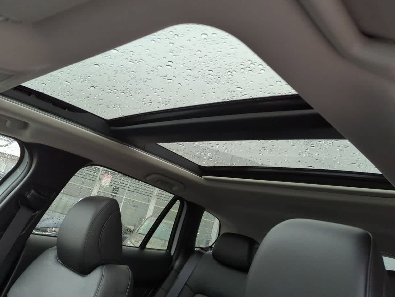 Thumbnail: 2025 Mazda CX-50 - 17