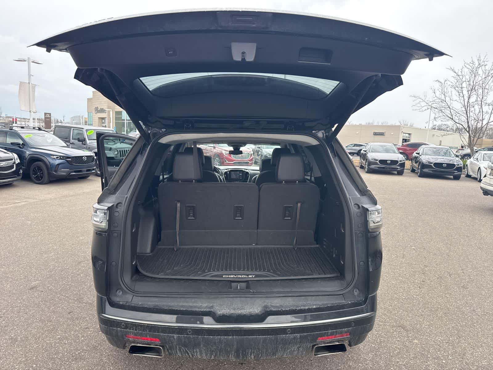 Thumbnail: 2019 Chevrolet Traverse - 23