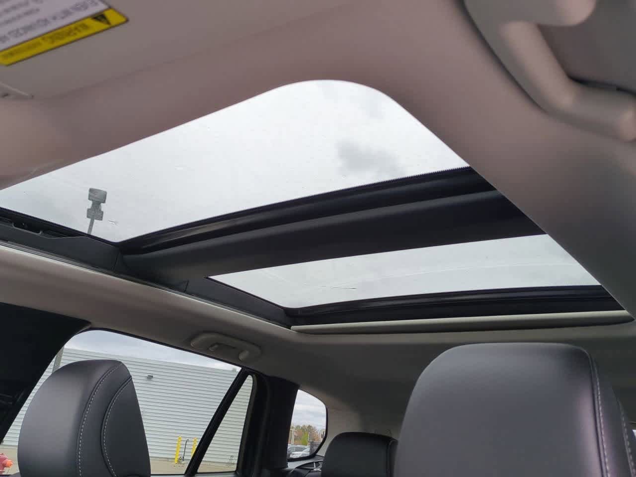 Thumbnail: 2025 Mazda CX-50 - 17