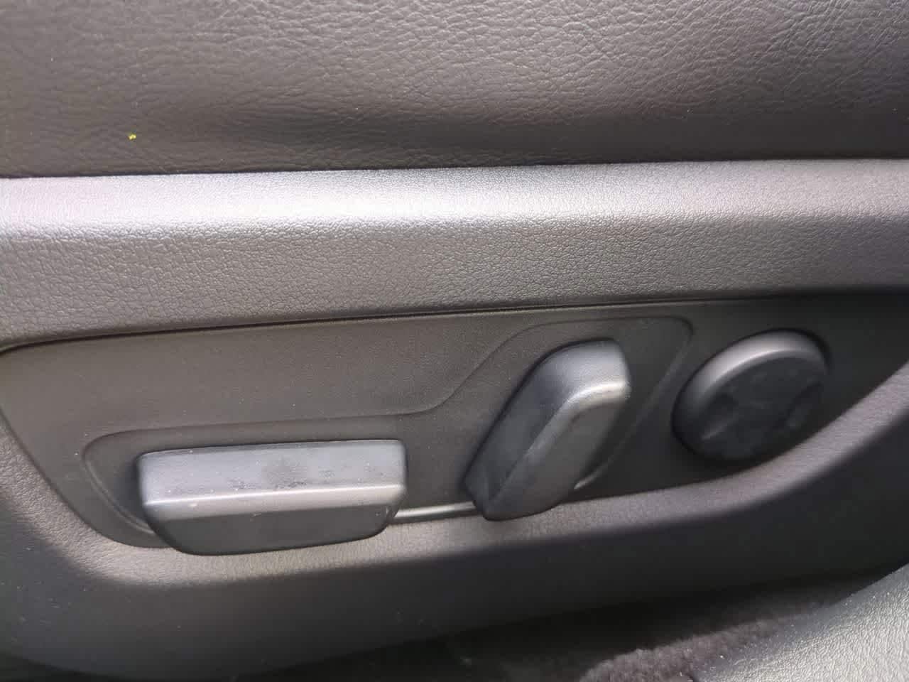 Thumbnail: 2026 Mazda CX-50 - 16