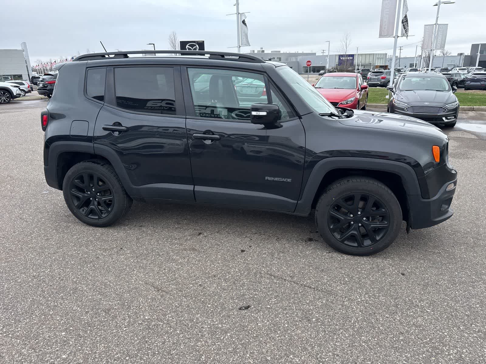 Thumbnail: 2017 Jeep Renegade - 4