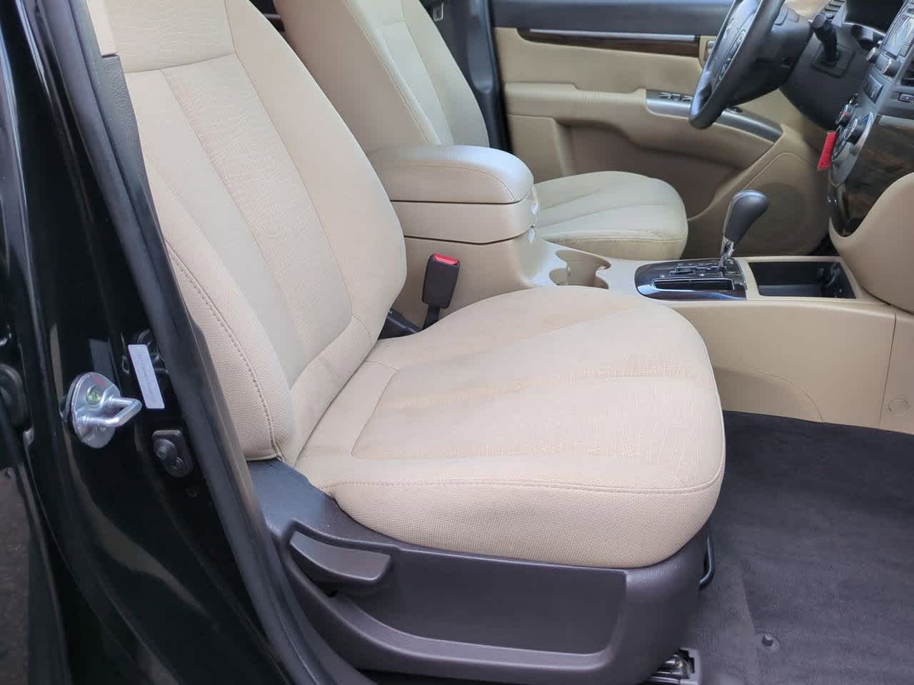 Thumbnail: 2012 Hyundai Santa Fe - 19