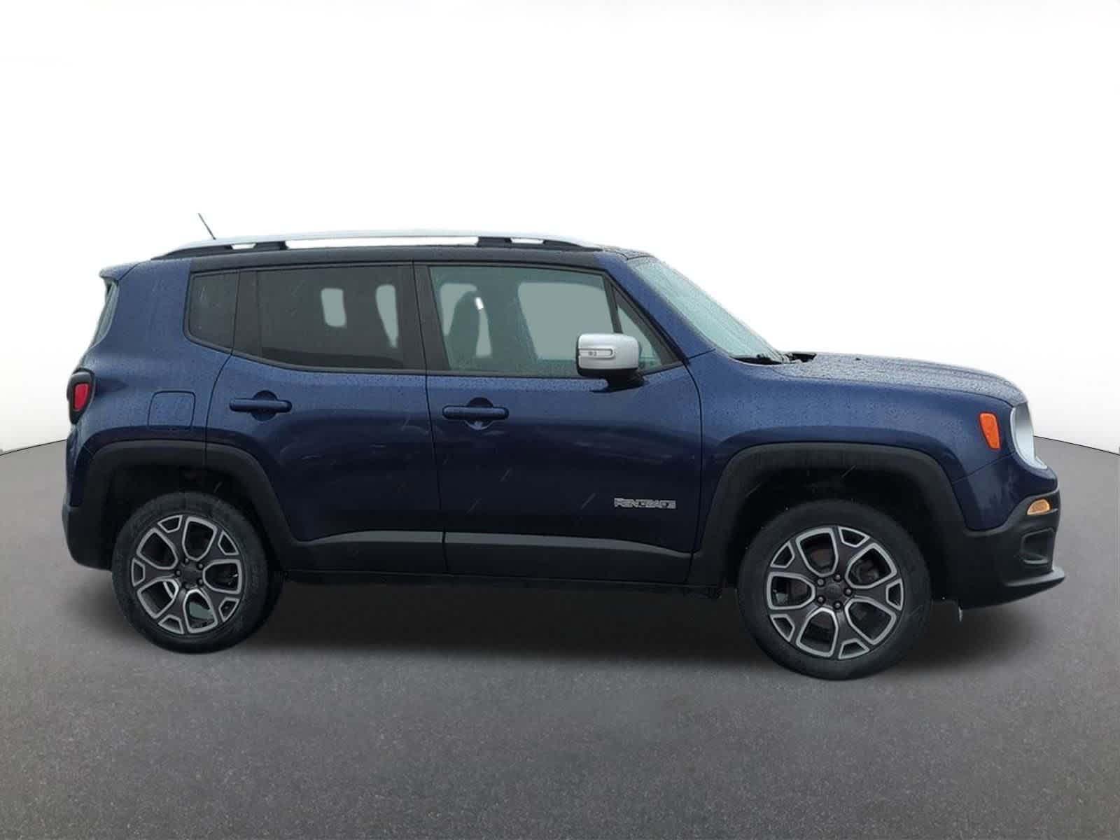 Thumbnail: 2016 Jeep Renegade - 7