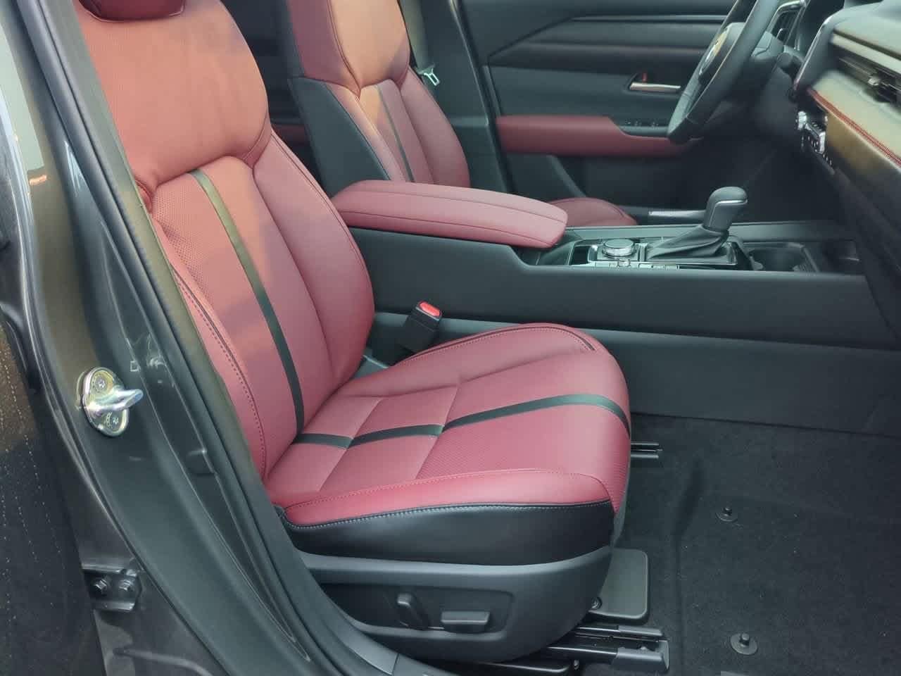 Thumbnail: 2026 Mazda CX-50 - 22