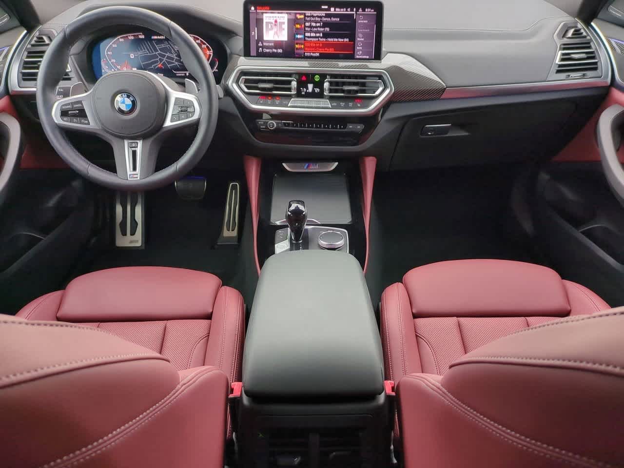Thumbnail: 2024 BMW X4 - 13